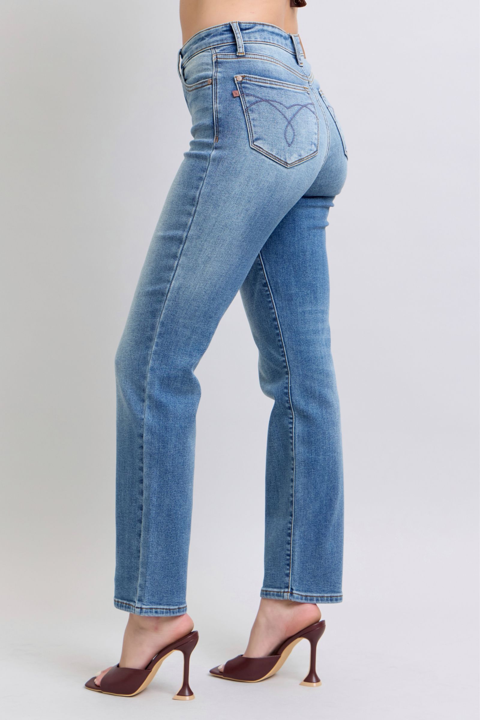 Judy Blue Full Size Run Vintage Wash Thermal Straight Jeans - Little Miss Vanilla