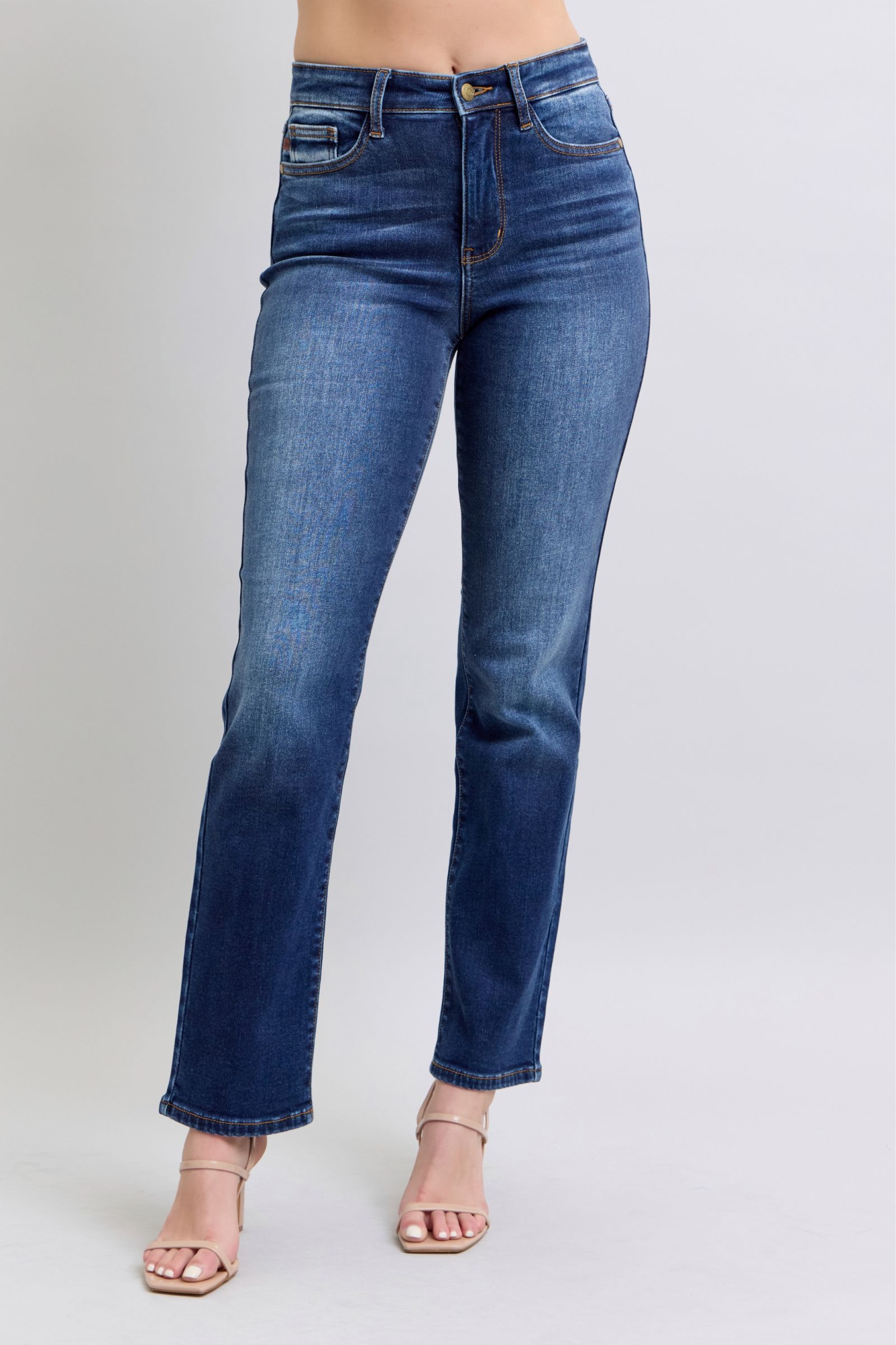 Judy Blue Full Size Washed Straight Leg Jeans with Pockets - Little Miss Vanilla