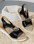 Women's Peep Toe Serpentine Wedges Sandals With Circle Design Casual Summer Shoes