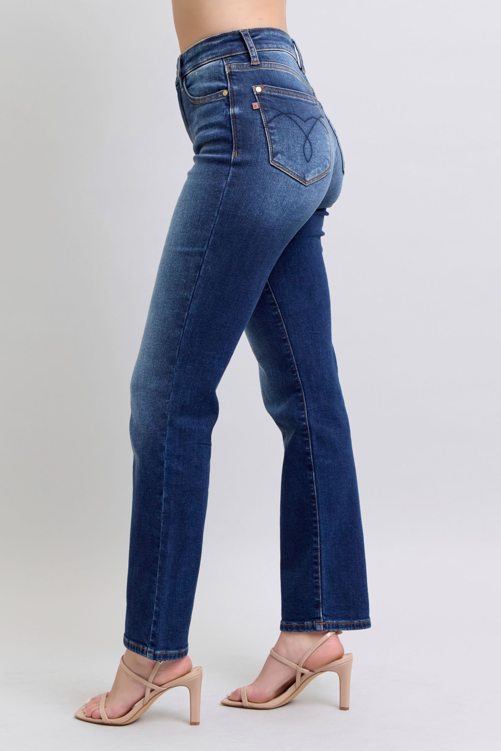 Judy Blue Full Size Washed Straight Leg Jeans with Pockets - Little Miss Vanilla