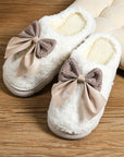 White Contrast Bowknot Applique Plush Winter Slippers (Bow Colors May Differ by Batch)