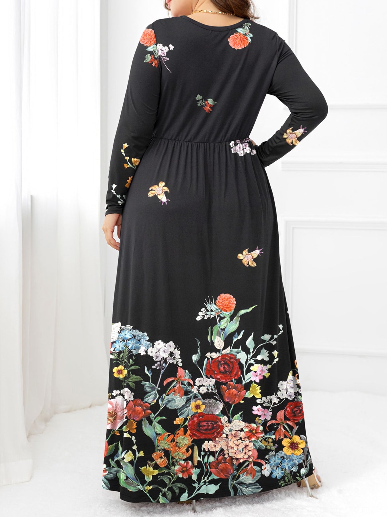 Plus Size Round Neck Maxi Dress with Pockets - Little Miss Vanilla