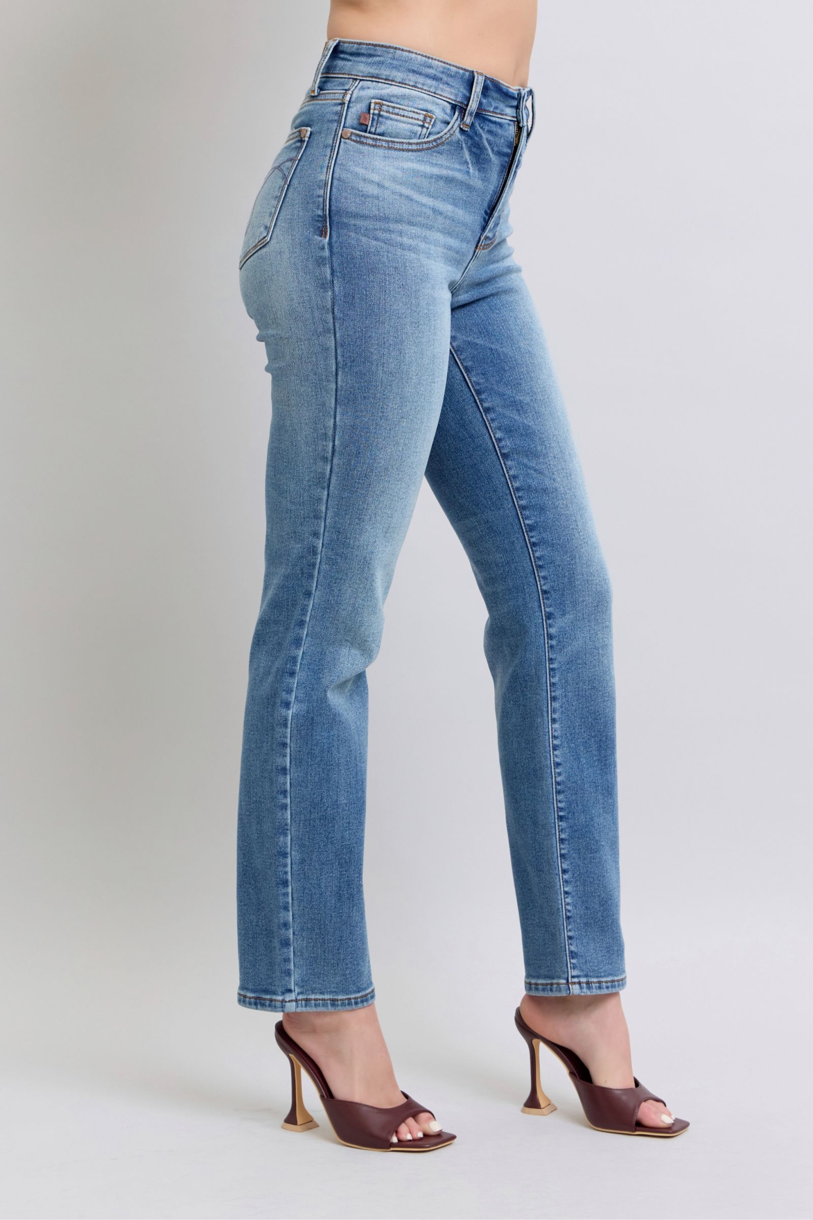 Judy Blue Full Size Run Vintage Wash Thermal Straight Jeans - Little Miss Vanilla