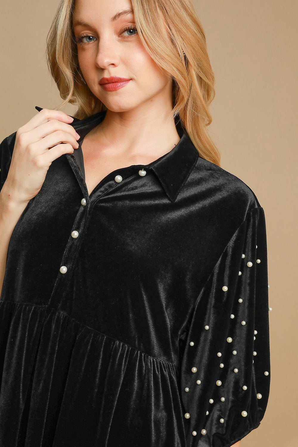 Umgee Pearl Detail Half Sleeve Velvet Babydoll Blouse - Little Miss Vanilla